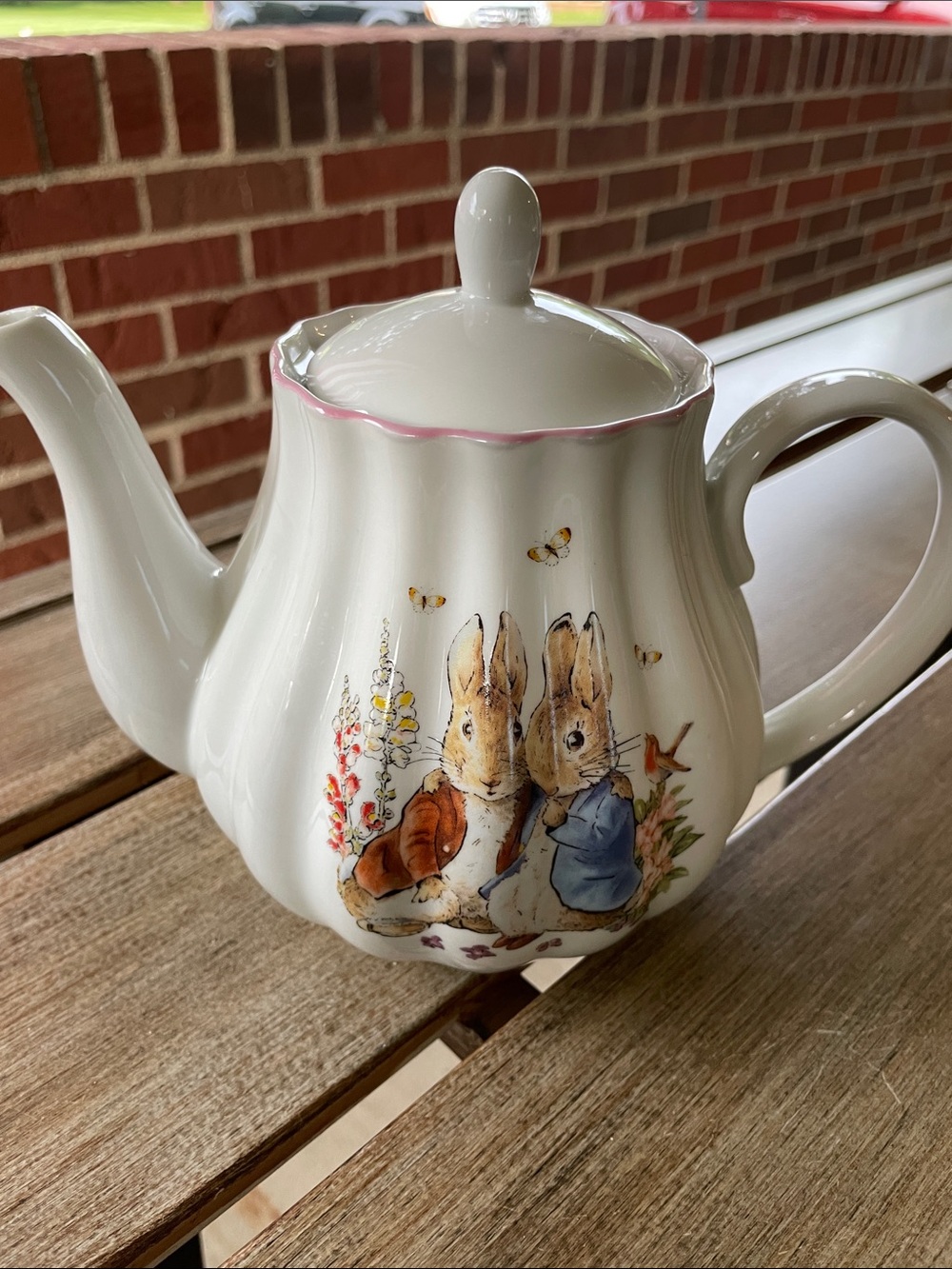 Like New!! White Ceramic 6.5” Teapot with Peter Rabbit Illustration and Pink Rim